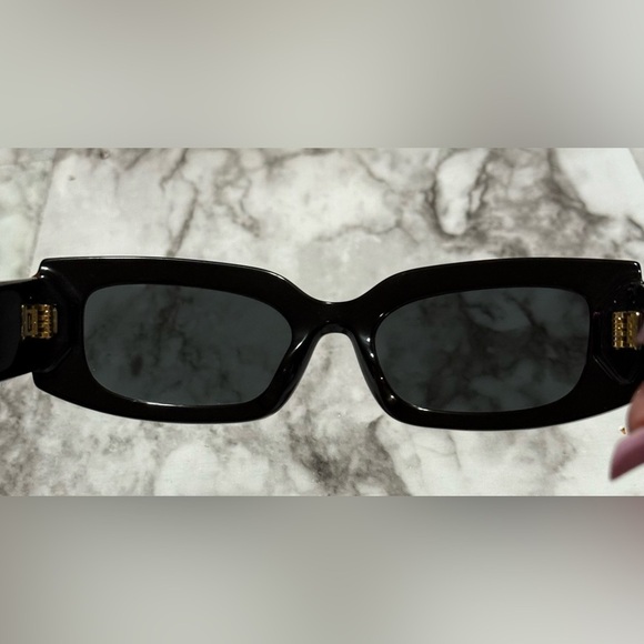 Dolce & Gabbana Sunglasses Black 100% authentic - Picture 2 of 16